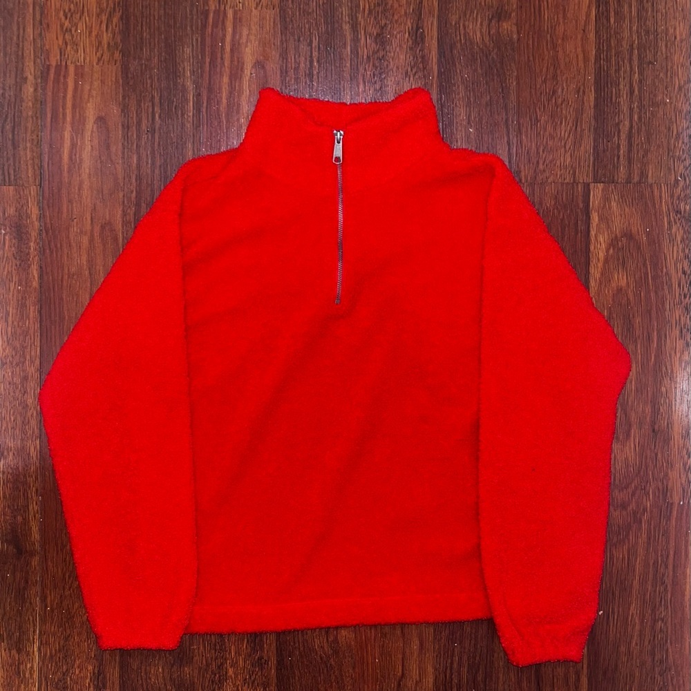 Women’s Red Loft Quarter Zip Fleece.